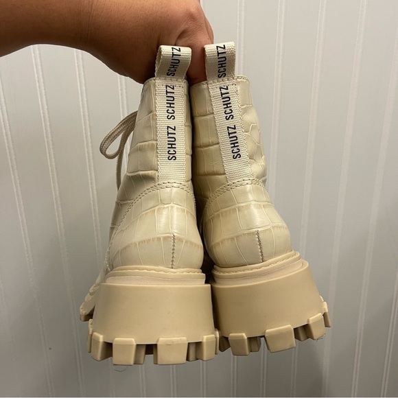 SCHUTZ Orly Croc-Embossed Egg Shell Leather Moto Lug Combat Boots Sz 8.5 - Picture 4 of 9